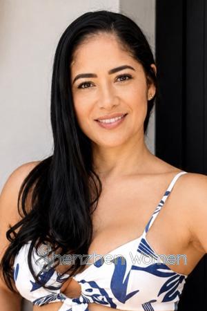 227960 - Lesly Age: 42 - Colombia