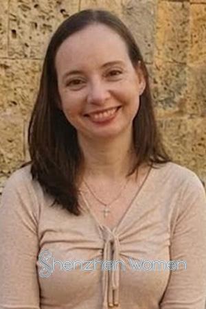 228098 - Laura Age: 44 - Colombia