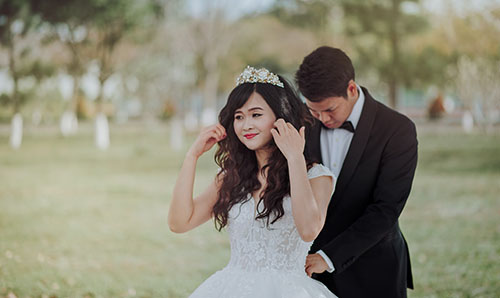 Find out what qualities Chinese women look for in their groom.